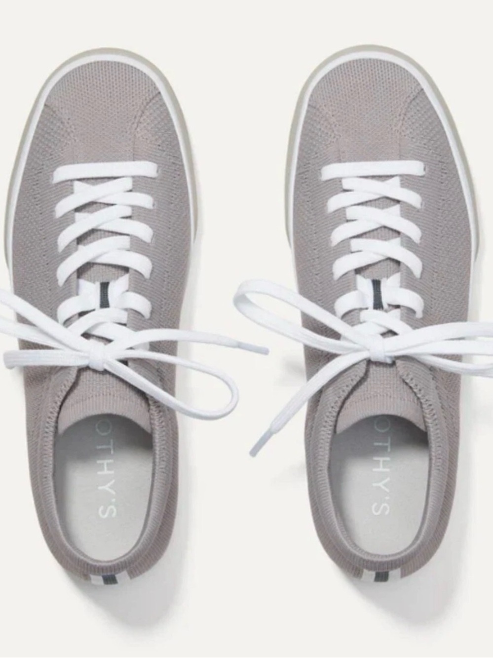 Rothy’s Lace Up Sneaker in Size 9 Grey
